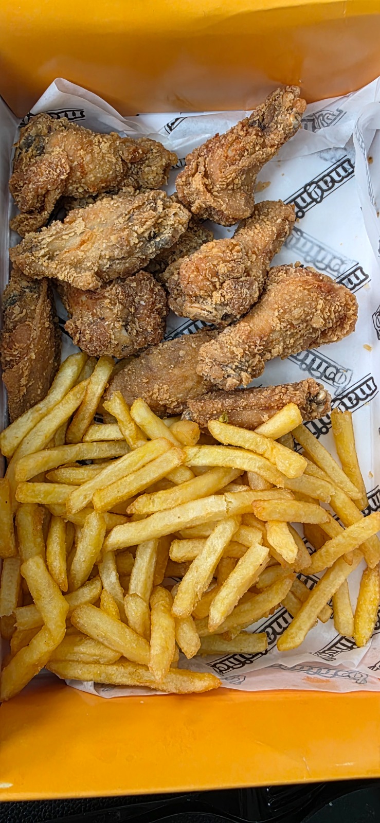 Magnifico Streetfood — Burgers reviewed by Yummy Lebanon